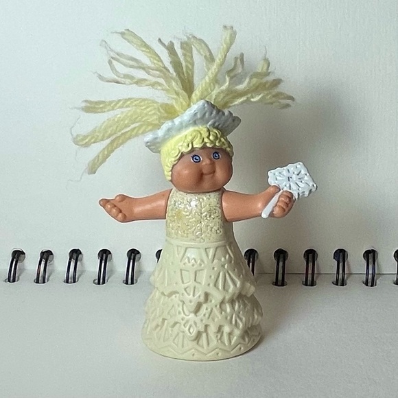 McDonald’s 1994 Cabbage Patch Kids Snow Fairy Michelle Elyse Happy Meal Toy - Picture 1 of 8